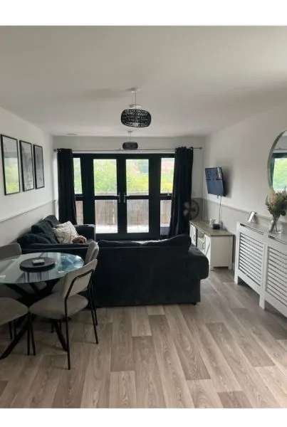 Flat For Rent in Welwyn Hatfield, England