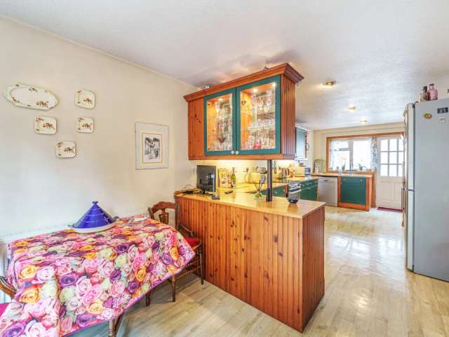 House For Sale in Wakefield, England