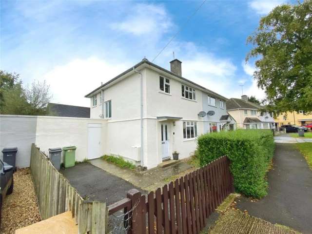 3 bedroom semi-detached house for sale