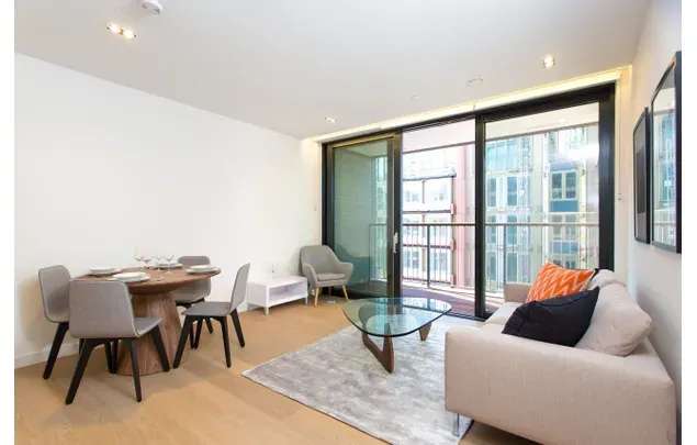 Rent 2 bedroom flat in London