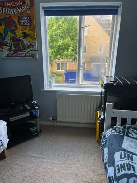 Flat For Rent in Surrey Heath, England