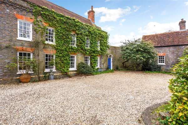 Rectory Gardens, Thatcham, Berkshire, RG19 3PR | Property for sale | Savills