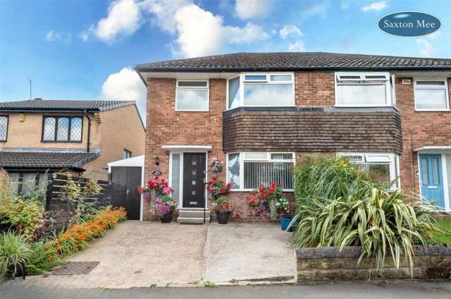 3 Bedroom Semi Detached House in Crosspool with South West Facing Garden