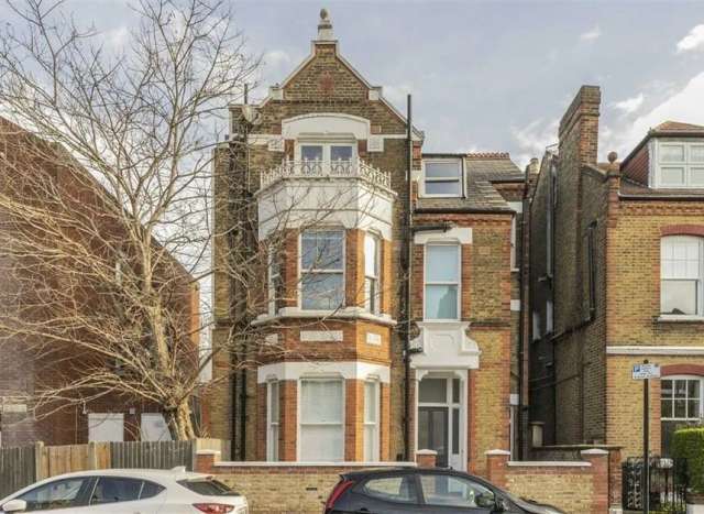 Ground Floor Period Conversion with Private Garden