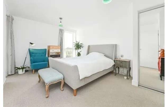 Rent 1 bedroom flat in London