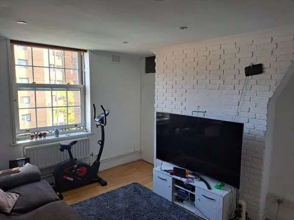 Flat For Rent in Maldon, England