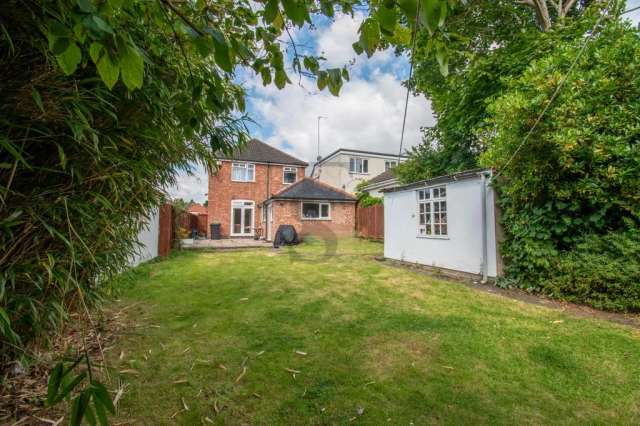 3 bedroom detached house for sale