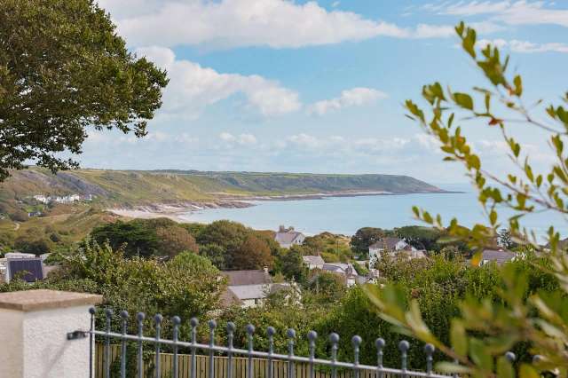 Detached House for sale with 4 bedrooms, 9 The Boarlands, Port Eynon