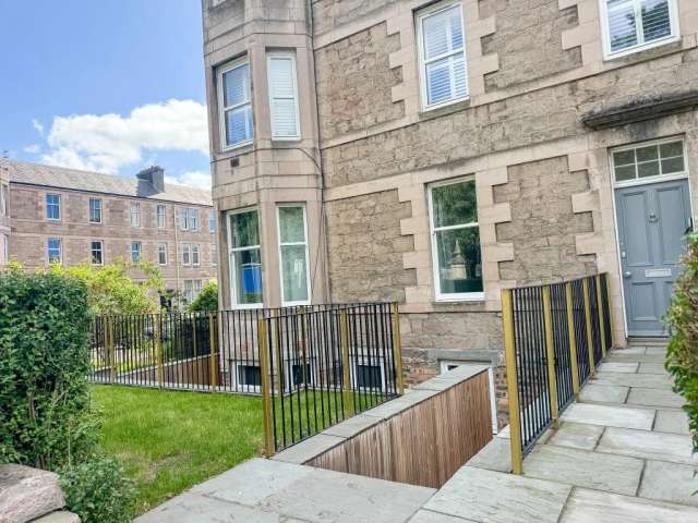 3 bedroom ground floor flat to rent