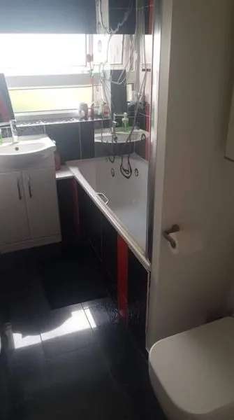 Flat For Rent in Reading, England