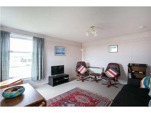 2 bedroom flat  for sale