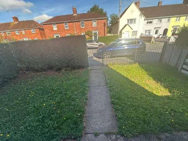 House For Rent in Guildford, England