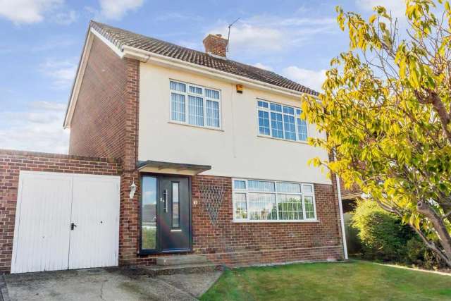 3 bedroom detached house for sale