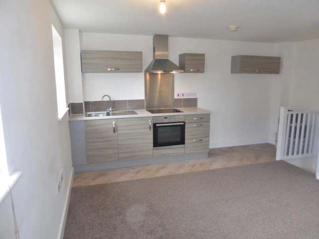 2 bedroom end of terrace house to rent