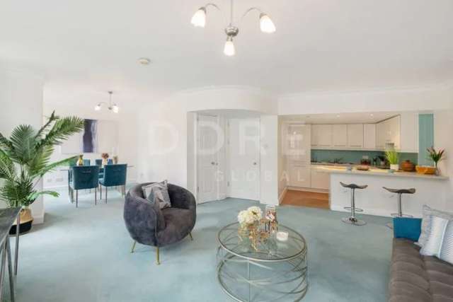 Flat for sale in Garrick Street, London WC2E