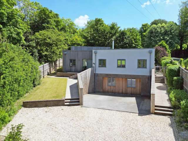 Detached house For Sale in Test Valley, England