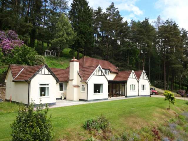 Detached House for sale with 3 bedrooms, Winsford, Minehead