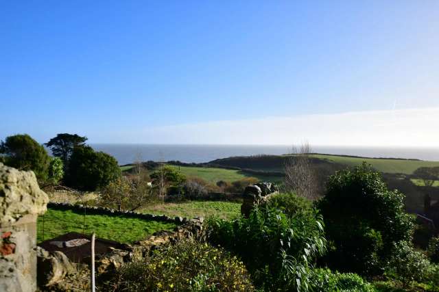 4 Bedroom Detached Home with Sea Views and Large Garden in St Lawrence Isle of Wight