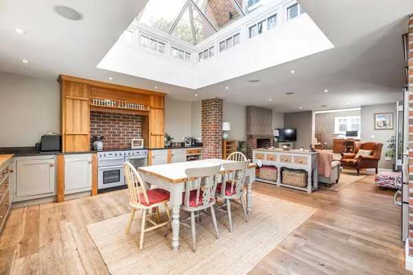 Toothill Road, Romsey, Hampshire, SO51 9LN | Property for sale | Savills