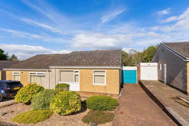 2 bedroom semi-detached bungalow for sale