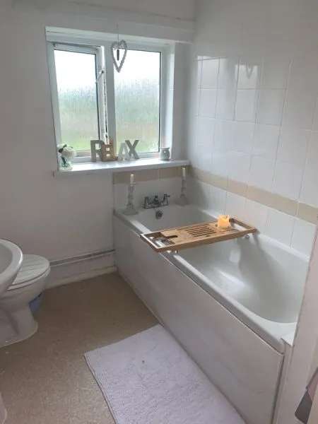 Flat For Rent in Henlow, England