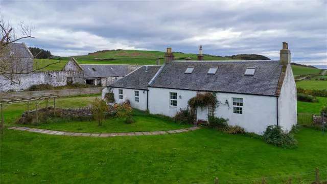 Lubas Farm, Kingarth, Isle of Bute, Argyll and Bute, PA20 9LX | Property for sale | Savills