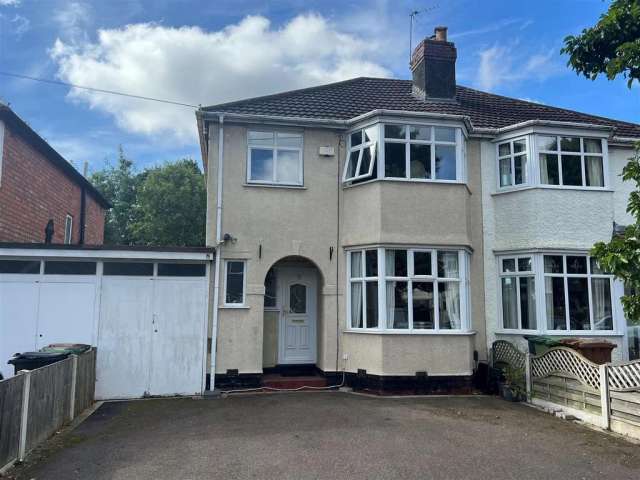 3 bedroom semi-detached house for sale