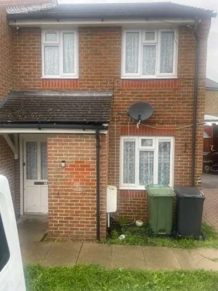 House For Rent in Wealden, England