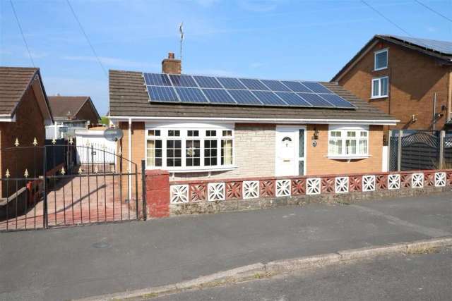 2 Bedroom Detached Bungalow in Milton Village - No Upward Chain