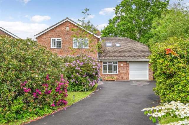 5 bedroom detached house for sale