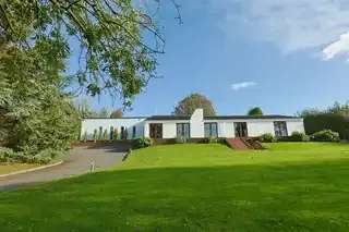 Bungalow For Sale in Laurelvale, Northern Ireland