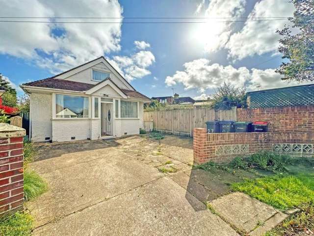 2 Bedroom Detached Bungalow in Herne Bay