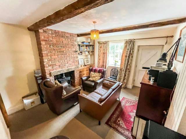 House For Sale in North West Leicestershire, England