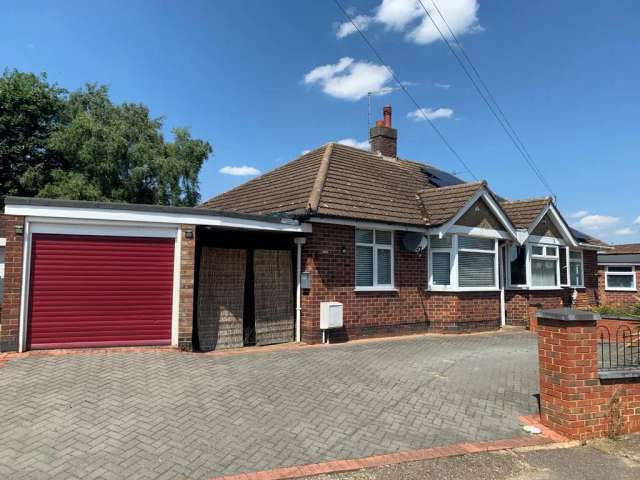 2 Bedroom Dormer Bungalow in Duston