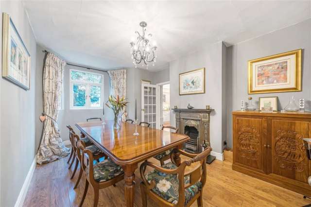 Elegant Character Family Home in Farnham