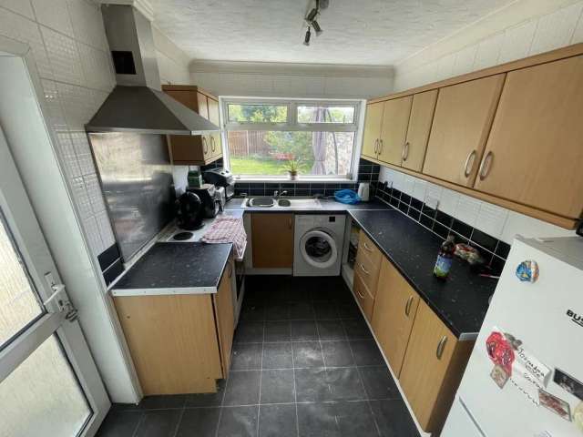 3 bedroom terraced house to rent