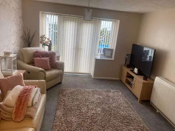 Flat For Rent in Eastleigh, England