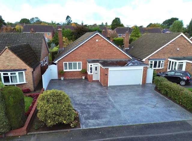 3 bedroom detached bungalow for sale