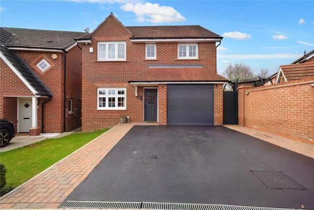 House For Sale in Wakefield, England