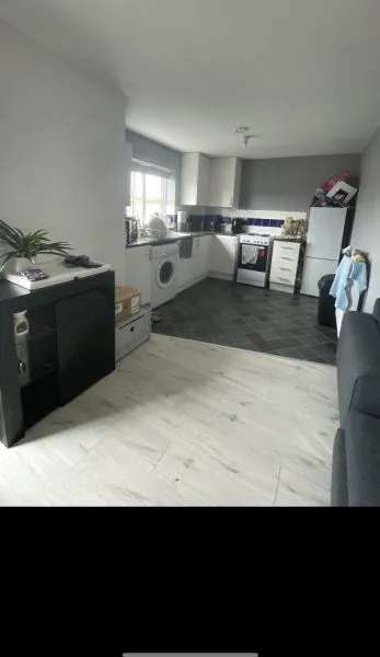 Flat For Rent in Winsford, England