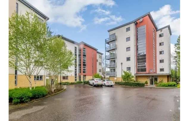 2 Bedroom Apartment in Lewisham - Private Gated Development