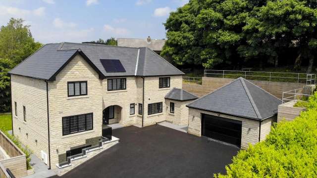 Detached House for sale with 6 bedrooms, Highfield Park, Haslingden