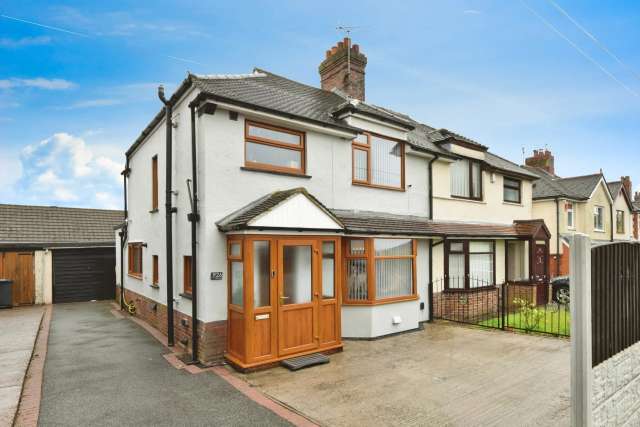 Semi-detached house For Sale in Stoke-on-Trent, England