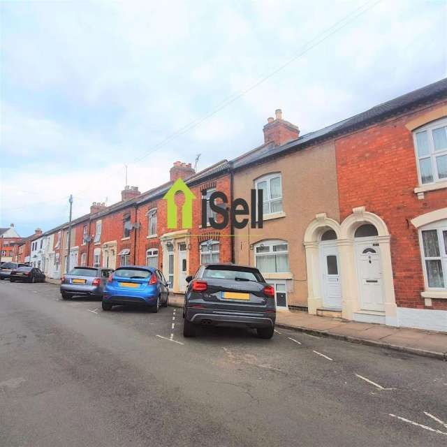 5 bedroom terraced house for sale