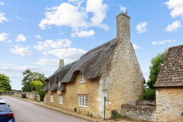 High Street, Duddington, Stamford, Lincolnshire, PE9 3QE | Property for sale | Savills