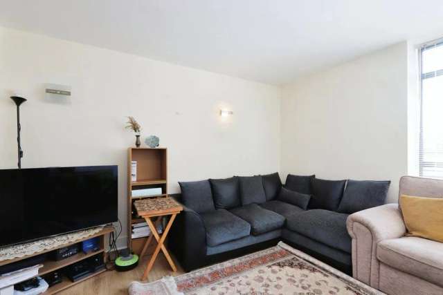 2 Bedroom Apartment in Sheffield - Investment Opportunity with High Rental Income