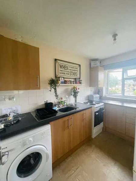 Flat For Rent in Redditch, England