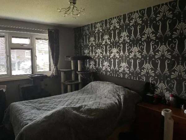 Flat For Rent in Basingstoke and Deane, England