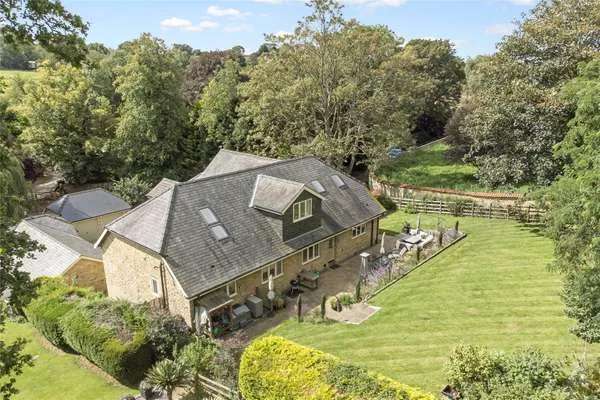 McGregor House, Washdyke Lane, Fulbeck, Grantham, NG32 3LD | Property for sale | Savills