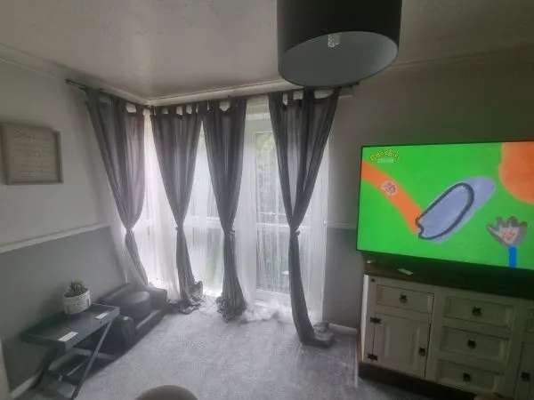 Flat For Rent in Rushmoor, England